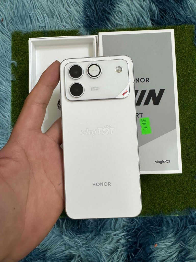Honor MagicOS Trắng fullbox pin khủng 10000mah. Mua bán Điện thoại tại Quận Tân Phú Tp Hồ Chí Minh được đăng bởi Nguyễn Thắng Mobile hình 1