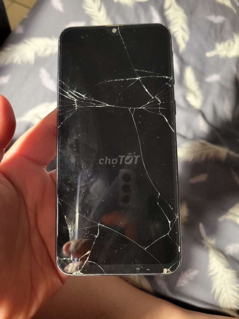 Samsung M20 Xanh màn vỡ kính. Mua bán Điện thoại tại Quận Đống Đa Hà Nội được đăng bởi Annie Phạm hình 1