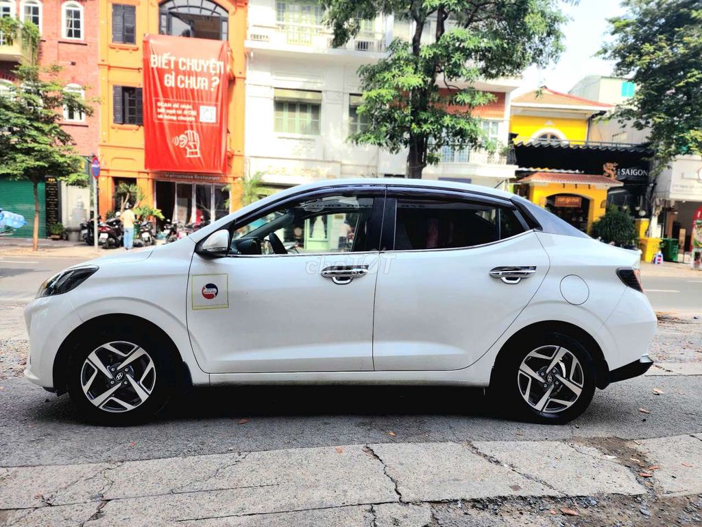 BÁN HYUNDAI I10 SEDAN MT