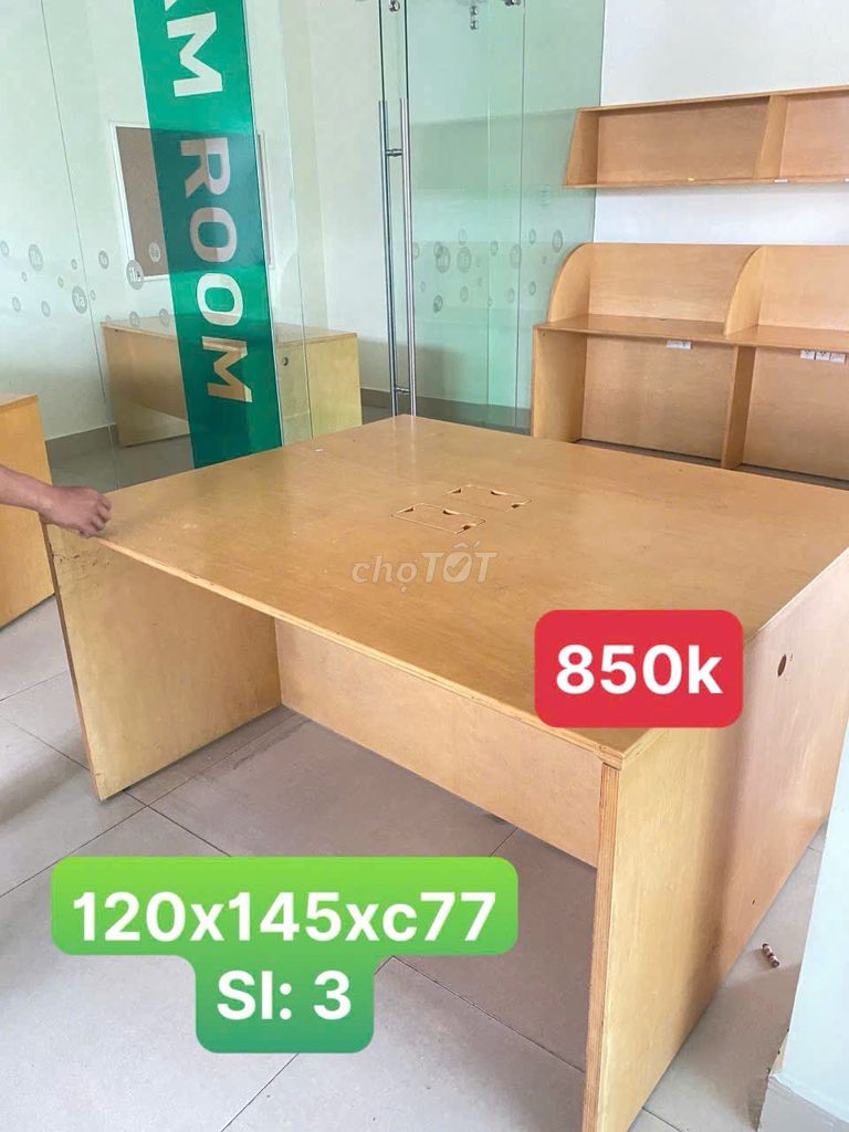 Bàn làm việc văn phòng gỗ ép chống nước. Mua bán Đồ dùng văn phòng tại Quận Sơn Trà Đà Nẵng được đăng bởi THẾ GIỚI ĐỒ CŨ ĐÀ NẴNG hình 1