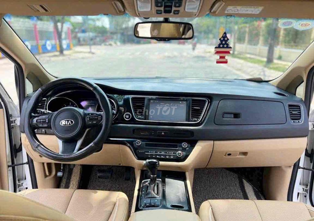 Kia Sedona 2017 Dầu 75.000km Trắng. Mua bán Ô tô tại Huyện Hóc Môn Tp Hồ Chí Minh được đăng bởi Đua Phạm hình 5