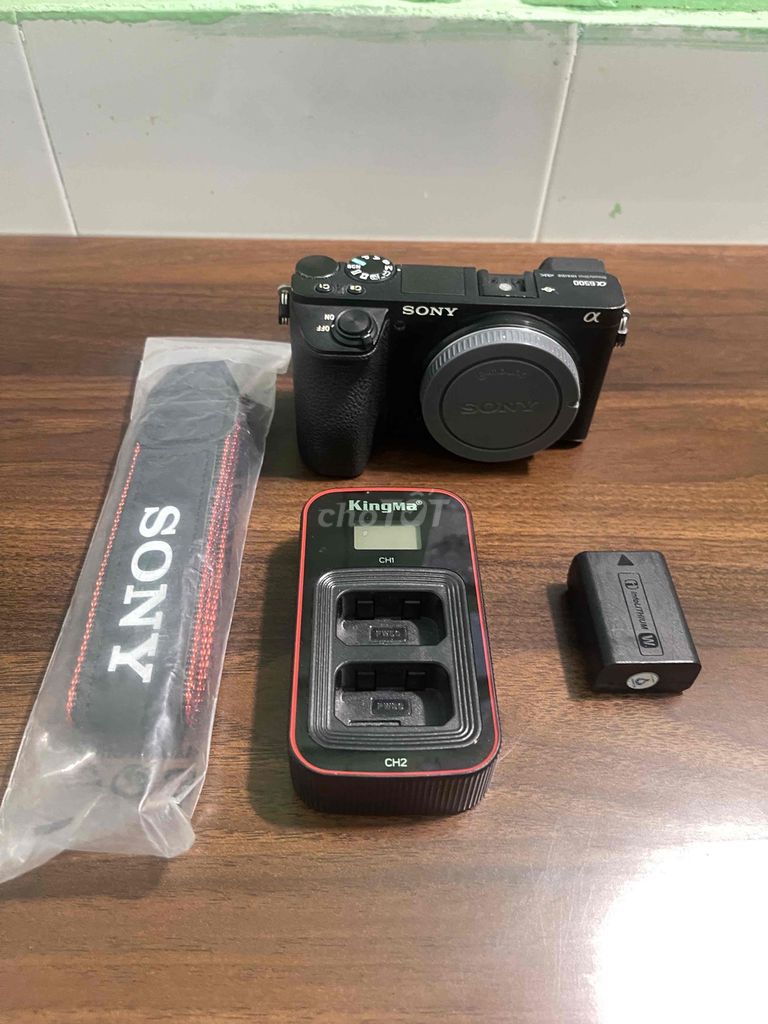 Sony a6500 2pin sạc dây đeo