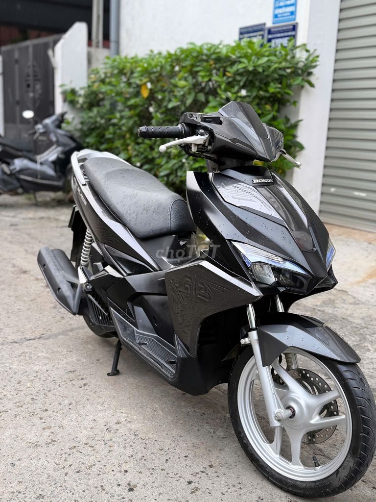 Honda Airblade 2019 khoá Smartkey chính chủ. Mua bán Xe máy tại Quận Cầu Giấy Hà Nội được đăng bởi Đỗ Việt Hưng hình 6