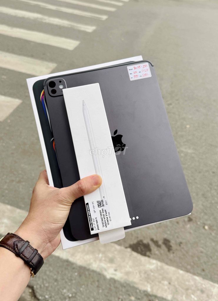 iPad Pro M5 11 inch 256GB Đen Fullbox như mới. Mua bán Máy tính bảng tại Quận Đống Đa Hà Nội được đăng bởi Lâm Bảo Tuyên hình 1