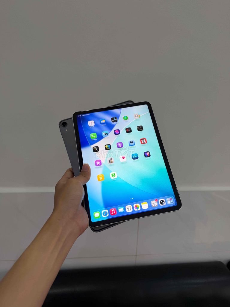 iPad Pro 2018 Wifi + 4G. Mua bán Máy tính bảng tại Quận 12 Tp Hồ Chí Minh được đăng bởi Đình Tuấn hình 1