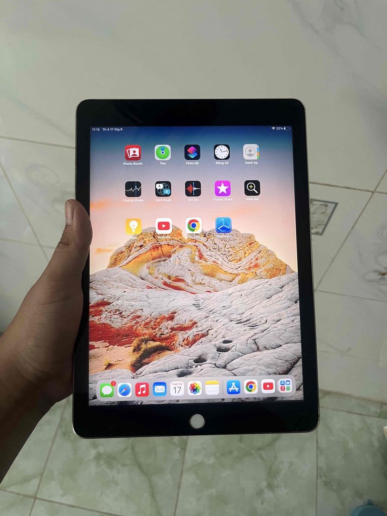 Apple iPad Air 2 32GB Wifi Đen Đã qua sử dụng. Mua bán Máy tính bảng tại Quận Bình Tân Tp Hồ Chí Minh được đăng bởi Huy  hình 1