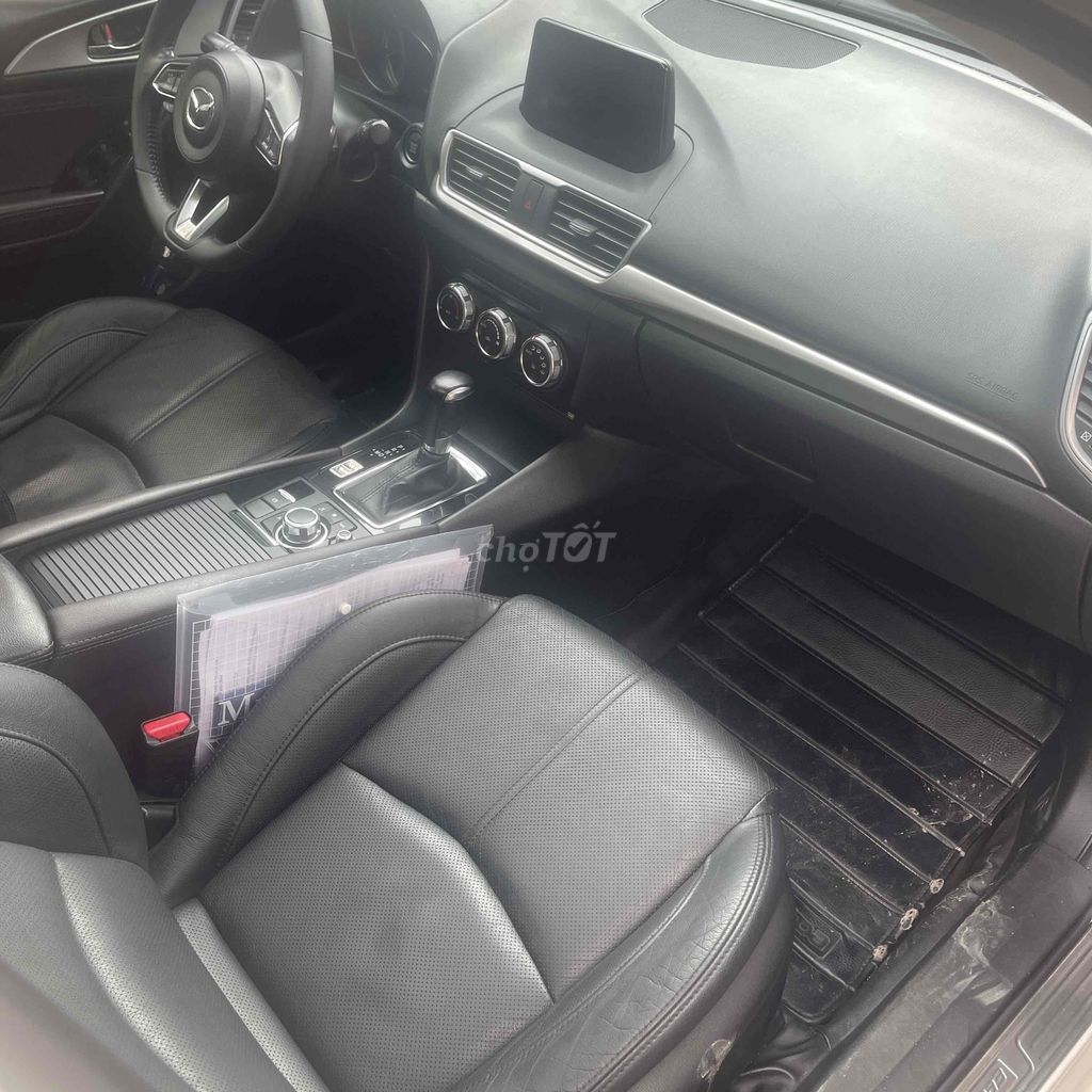 Cần bán Mazda 3 Hachback Sport 2017 FL. Mua bán Ô tô tại Quận Cẩm Lệ Đà Nẵng được đăng bởi Ô tô Hyundai Đà Nẵng  hình 5