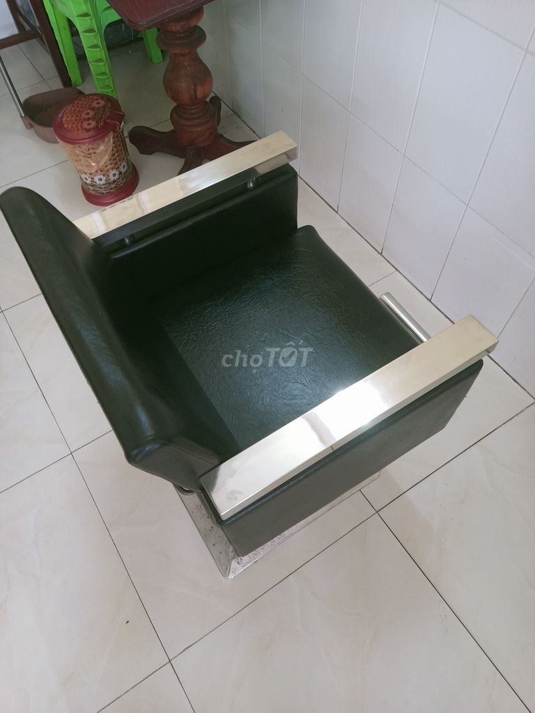 Ghế cắt tóc da tốt mới tinh.. Mua bán Bàn ghế tại Thành phố Châu Đốc An Giang được đăng bởi Bảo hình 1