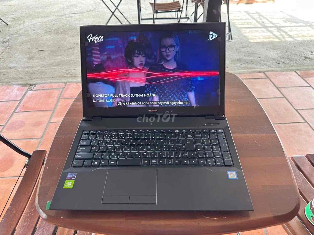 👉 Mouse / MSI i7 Gen 9 ram8gb mx 250 2gb. Mua bán Laptop tại Thành phố Vĩnh Long Vĩnh Long được đăng bởi Ngà Trần hình 1