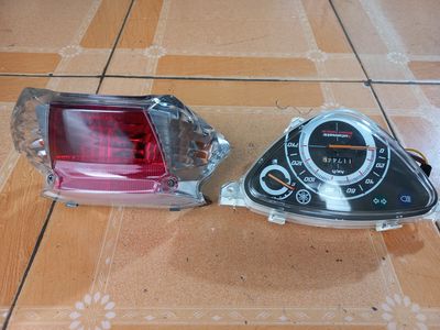 Đồng hồ, đèn hậu tháo xe Mio Classic - Yamaha