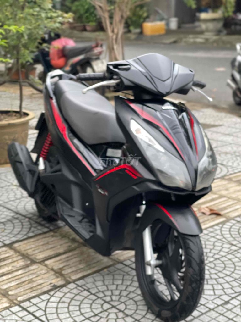 Honda Air Blade 2015 Đen. Mua bán Xe máy tại Quận Cẩm Lệ Đà Nẵng được đăng bởi Quá hình 1