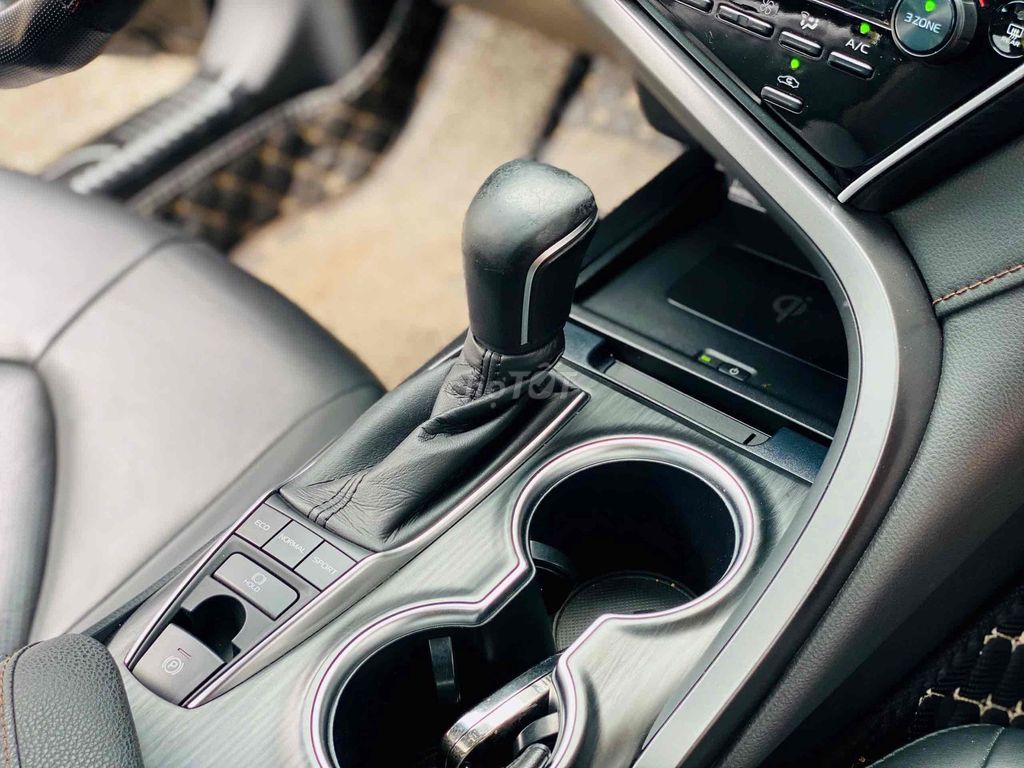 Camry 2022 2.0Q 1 Chủ Odo 5v Cực Đẹp Giá Tốt. Mua bán Ô tô tại Thành phố Dĩ An Bình Dương được đăng bởi Trương Công Lý hình 15