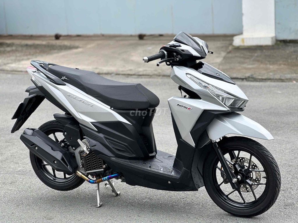 Honda Vario 125 2017 Bạc 30000 km. Mua bán Xe máy tại Quận Bình Tân Tp Hồ Chí Minh được đăng bởi NMT hình 7