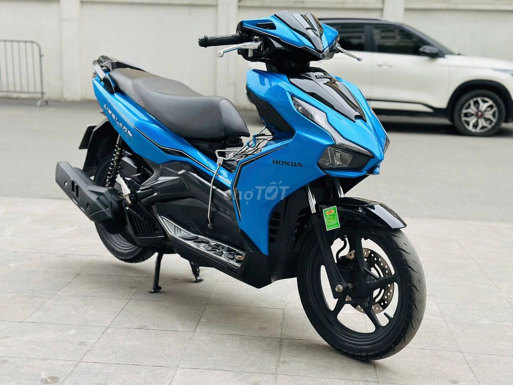 HONDA AIR BLADE 125 XANH ĐEN CHÍNH CHỦ NHÀ ÍT ĐI