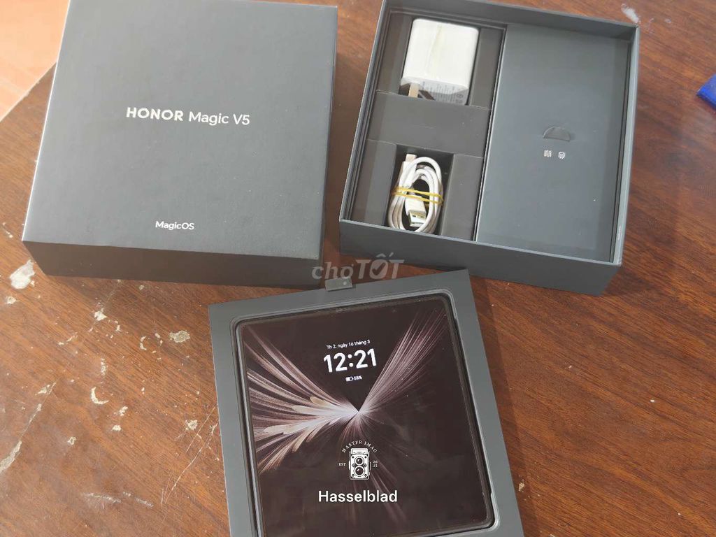 Honor Magic V5 512GB Đen. Mua bán Điện thoại tại Thành phố Thủ Dầu Một Bình Dương được đăng bởi LakMobile  hình 1