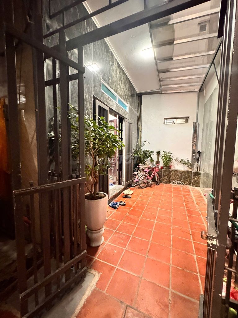 Chính chủ bán nhà Kim Giang - 47m2  - 3 tầng - có sân để xe 20m2. Mua bán nhà ở tại Quận Hoàng Mai Hà Nội được đăng bởi Nguyễn tiến dương hình 2