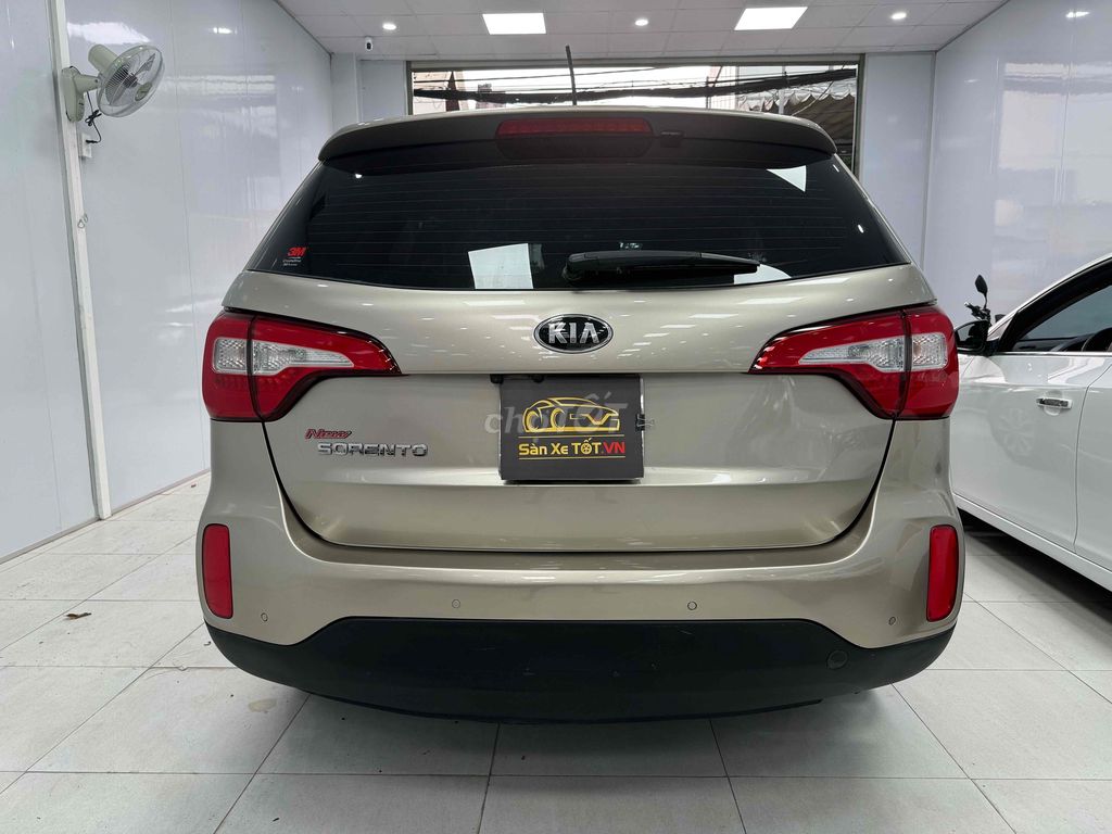 Kia Sorento 2016 2WD 2.4 GATH - 180000 km. Mua bán Ô tô tại Quận 12 Tp Hồ Chí Minh được đăng bởi Tuấn Cường  hình 12