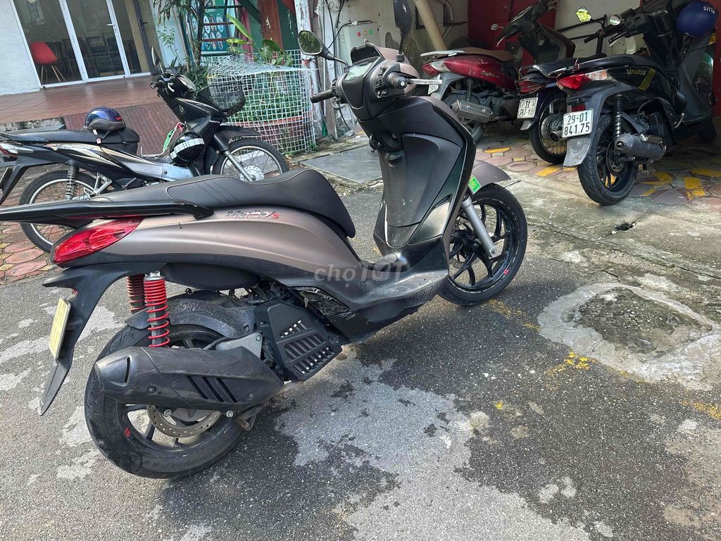 Bán ce piagio Medley chính chủ ít đi. Mua bán Xe máy tại Quận Tây Hồ Hà Nội được đăng bởi phan Tho hình 2