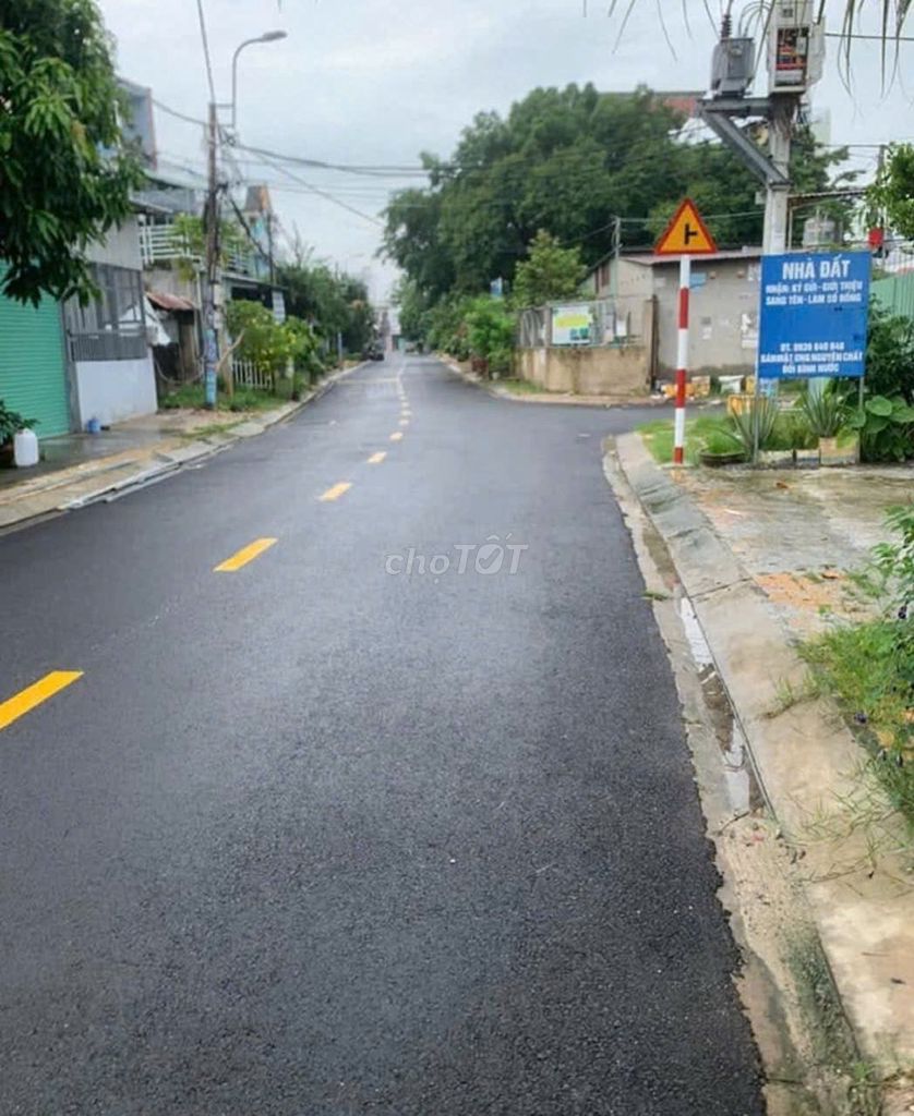 Bán 2400m2 thổ cư bình dương gần chợ Long tân