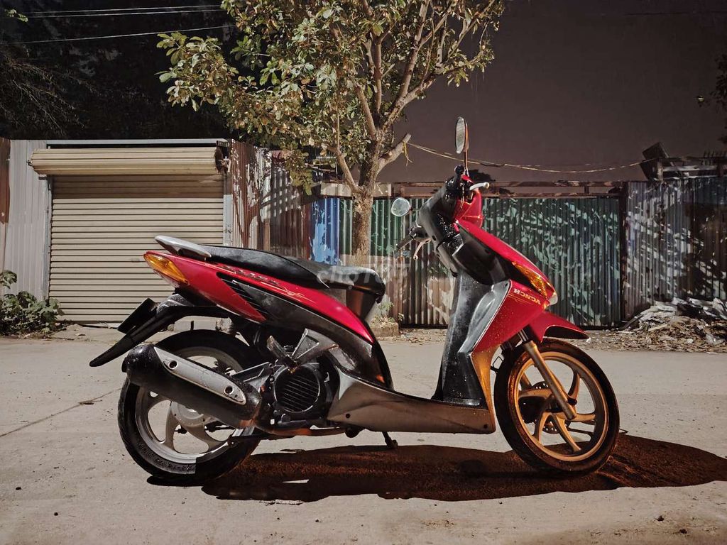 Honda Click 2012 Đỏ-Đen. Mua bán Xe máy tại Huyện Đông Anh Hà Nội được đăng bởi lính cứu hỏa hình 4