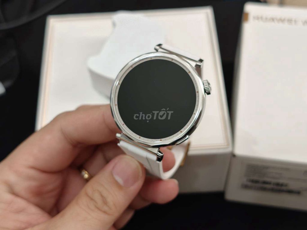 Huawei Watch 5 Vàng. Mua bán Thiết bị đeo thông minh tại Quận Bình Thạnh Tp Hồ Chí Minh được đăng bởi Rocky  hình 1