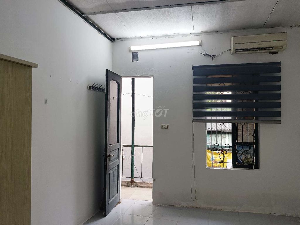 Комната в общежитии, переулок 467, улица Линь Нам