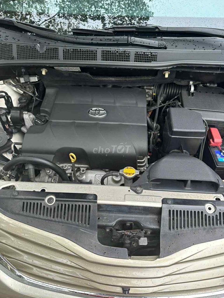 Toyota Sienna 2015 3.5LE màu vàng cát. Mua bán Ô tô tại Thành phố Mỹ Tho Tiền Giang được đăng bởi Anh Năm hình 2