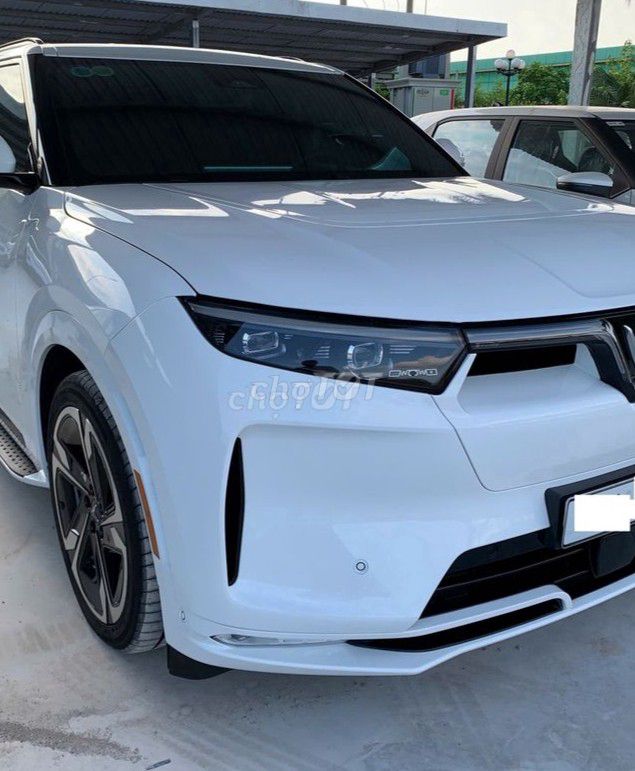 VinFast VF9 Plus màu trắng trần thép 7 chỗ 2024. Mua bán Ô tô tại Quận Hoàng Mai Hà Nội được đăng bởi Chin Chít hình 2