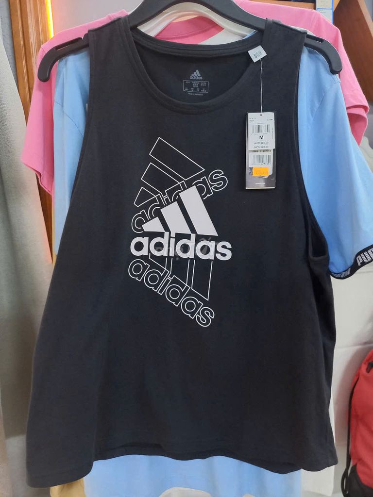 Áo Nữ Adidas (giá gốc:495.000đ)(hàng trưng bày)