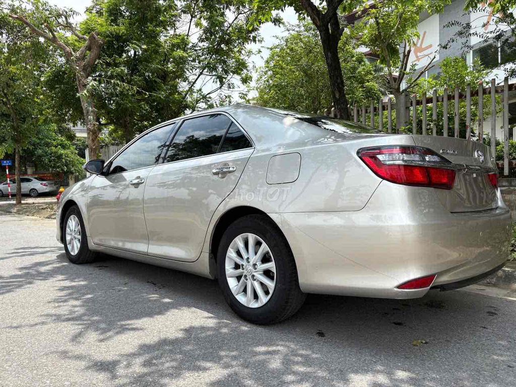 Toyota Camry 2016 2.0E - 86000 km. Mua bán Ô tô tại Quận Hai Bà Trưng Hà Nội được đăng bởi Bùi hiển hình 4