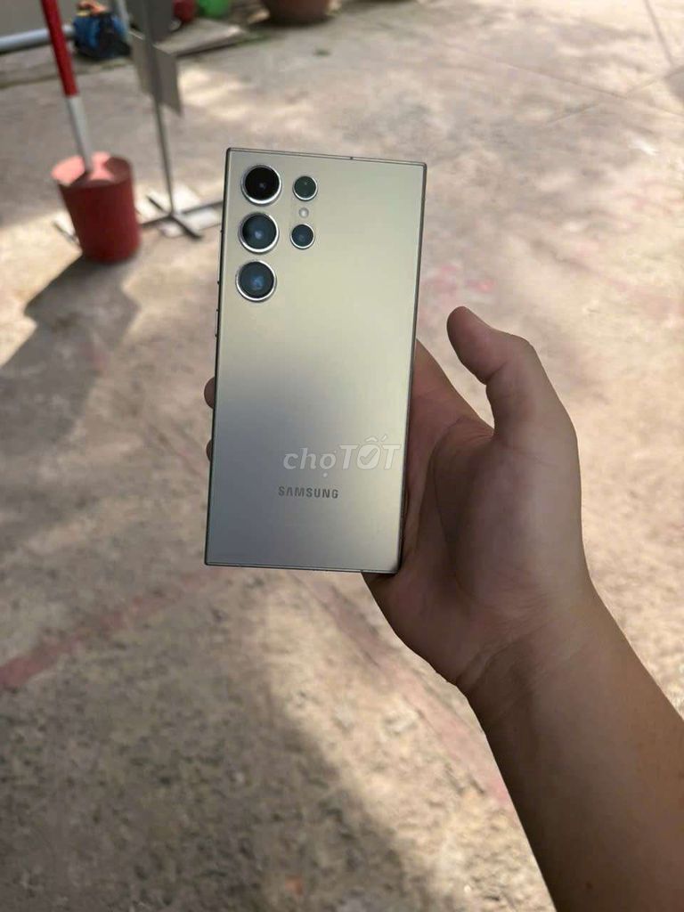 Samsung S24 Ultra Xám Đã sử dụng. Mua bán Điện thoại tại Quận Tân Phú Tp Hồ Chí Minh được đăng bởi Ngọc Hiếu hình 1