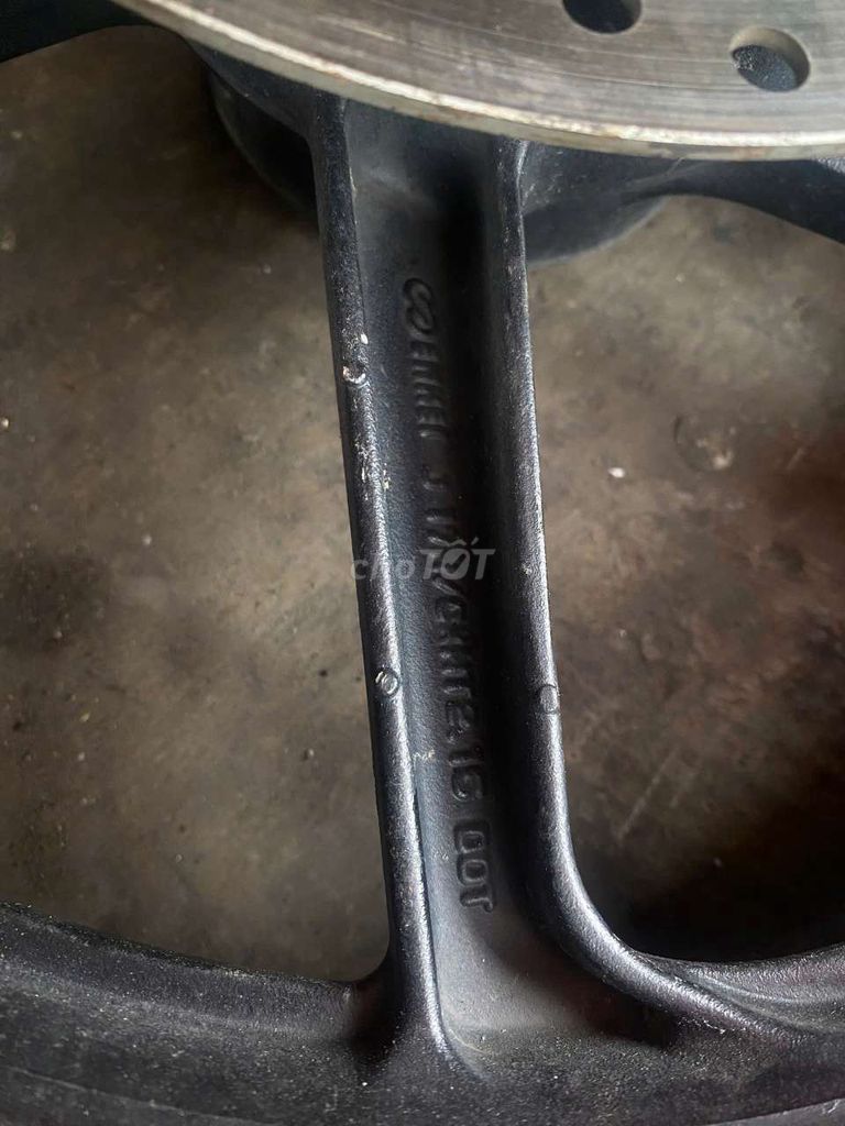 Bán cặp mâm bcr và bình xăng  hãng hon da. Mua bán Phụ tùng xe tại Huyện Củ Chi Tp Hồ Chí Minh được đăng bởi dương hình 6