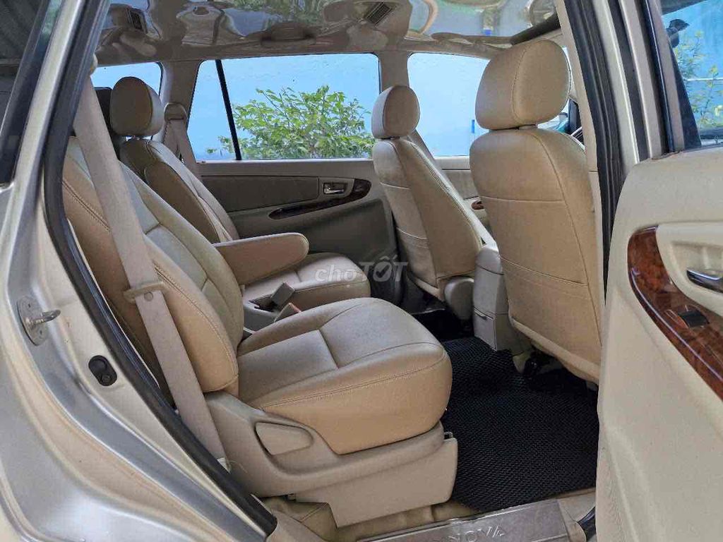 Toyota Innova 2012 2.0V - 280000 km. Mua bán Ô tô tại Quận 12 Tp Hồ Chí Minh được đăng bởi Nguyễn Phúc hình 7