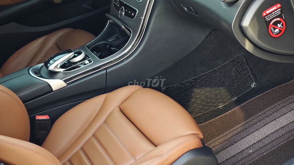 Mercedes Benz 2020 C300 AMG - 78000 km. Mua bán Ô tô tại Quận Thanh Xuân Hà Nội được đăng bởi Nguyễn Tuấn Hoàng hình 6