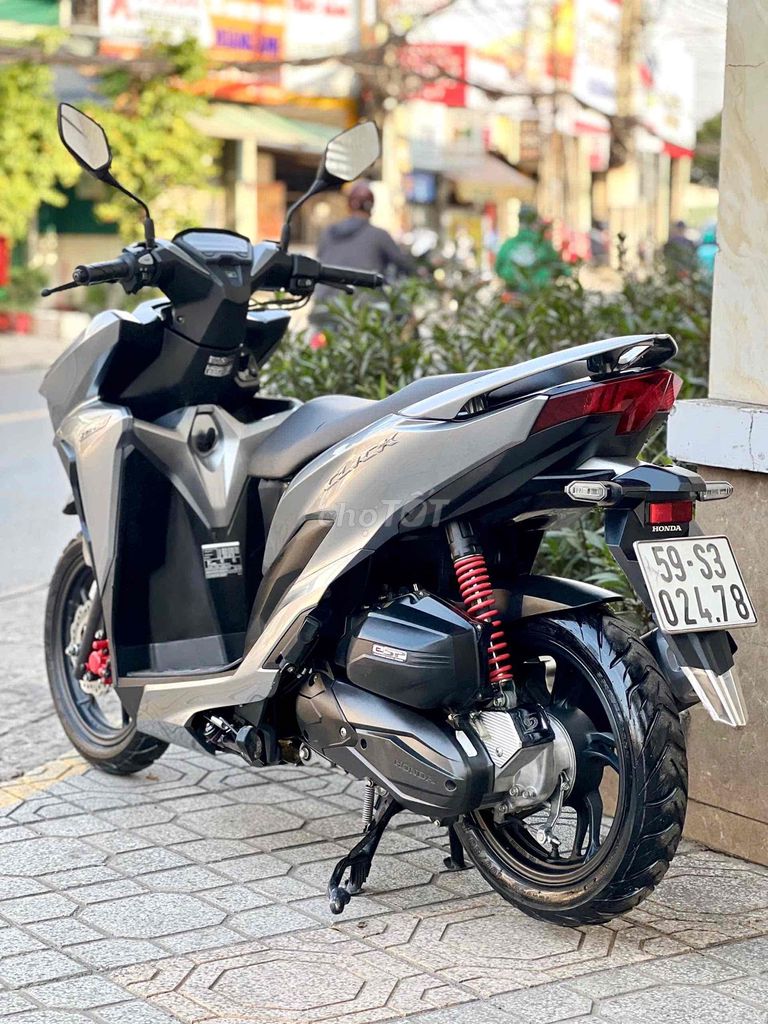 Click thái 150i bstp 9chủ xe nhập bao zin chuẩn. Mua bán Xe máy tại Quận 12 Tp Hồ Chí Minh được đăng bởi CHXM Phương Nam Chuyên Bán Xe Trả Góp Bao Nợ Xấu hình 5