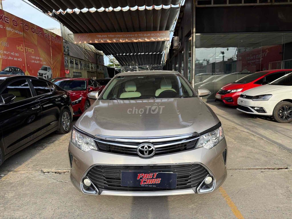 Toyota Camry 2016 2.0E trang bị sẵn nhiều đồ chơi. Mua bán Ô tô tại Thành phố Thủ Đức Tp Hồ Chí Minh được đăng bởi FASTCARS THÁI Ô TÔ CŨ  hình 2