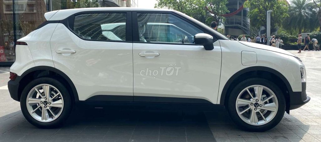 Tuyển 20 lái xe taxi công nghệ Grab và Be