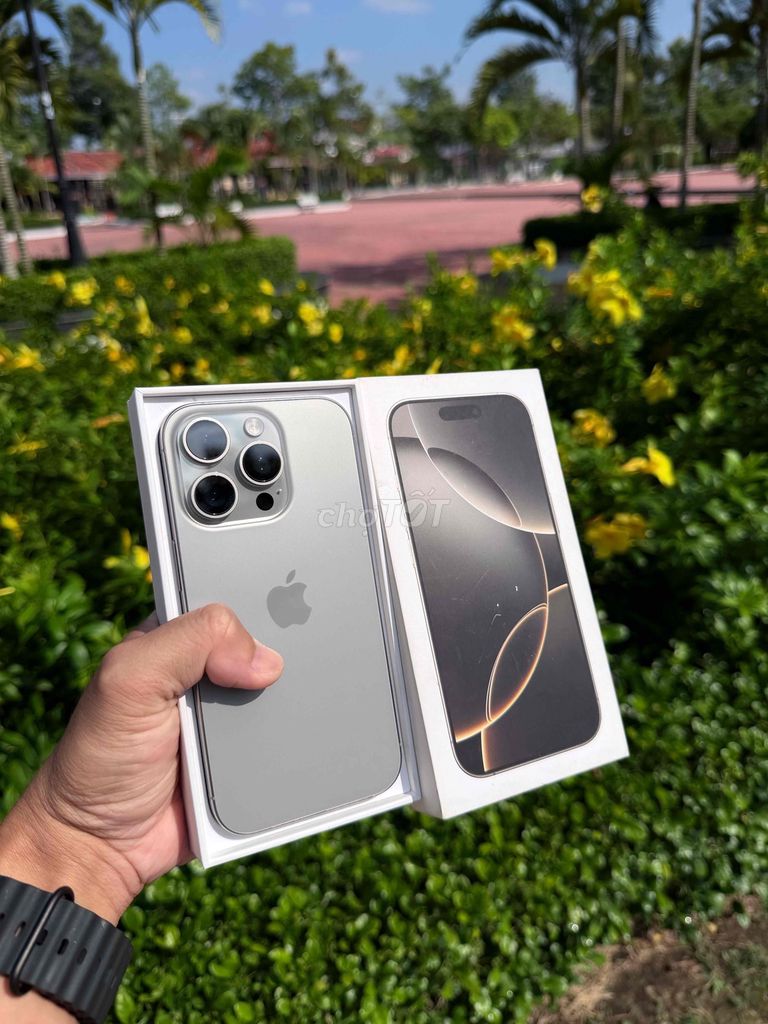 Iphone 16Pro QT Màu Titan Tự Nhiên 99%. Mua bán Điện thoại tại Thành phố Vĩnh Long Vĩnh Long được đăng bởi Nguyễn Phúc Hậu hình 1