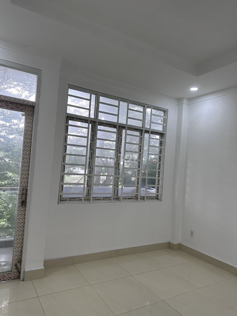 NHÀ PHỐ 52m2, 4 TẦNG, PHÚ HỮU, TP.THỦ ĐỨC, GIÁ RẺ