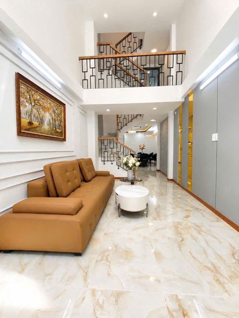 Nhà mới đẹp - Hẻm xe hơi Q10 gần Ngã Sáu Dân Chủ - 44m - Giá 9,9 tỷ