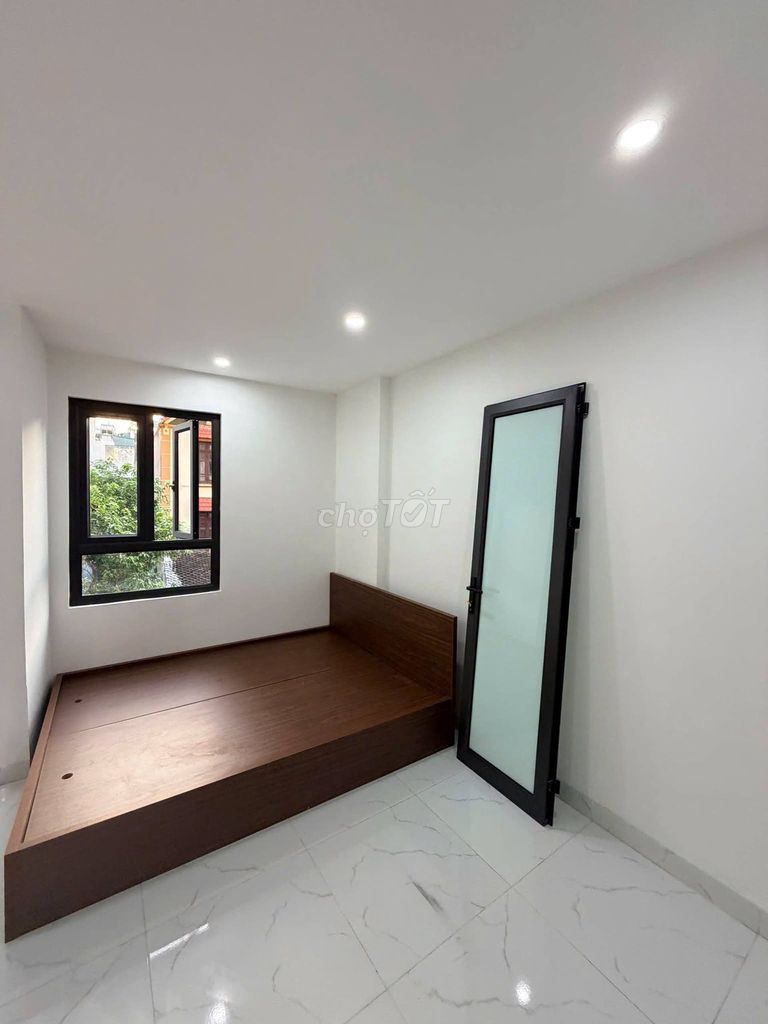 Квартира в аренду 245 Dinh Cong, Хоанг Май, полностью меблирована