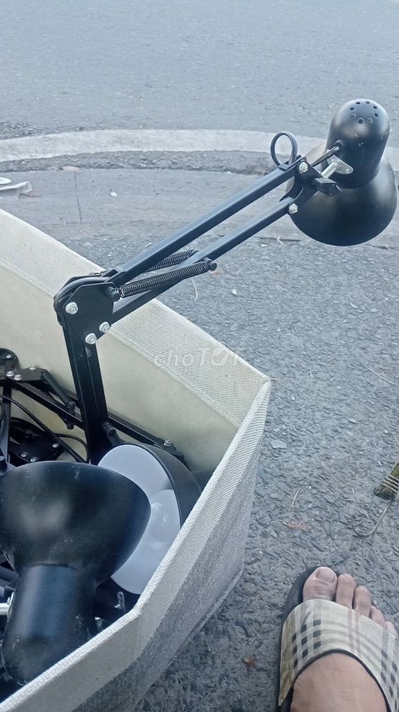 Đèn treo tường màu Đen. Mua bán Đèn tại Quận 5 Tp Hồ Chí Minh được đăng bởi Hội Đồ Điện Tử hình 1