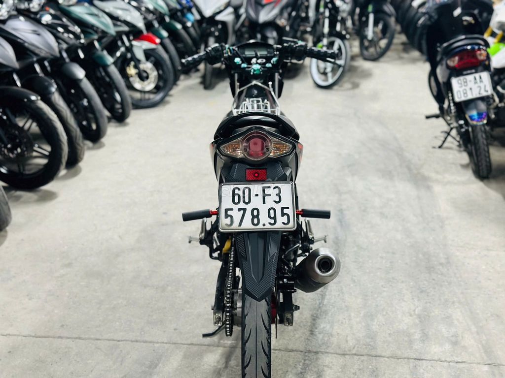 XE MÁYTHANH TÙNG_SATRIA 150 ĐỎ ĐEN ZIN XE RẤT ĐẸP. Mua bán Xe máy tại Quận Nam Từ Liêm Hà Nội được đăng bởi THANH TÙNG hình 4