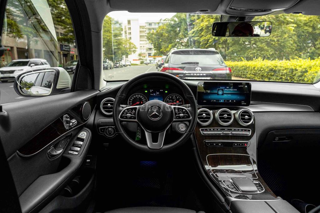 GLC200 (V1) FL 2023 màu trắng cá nhân siêu đẹp. Mua bán Ô tô tại Quận 7 Tp Hồ Chí Minh được đăng bởi Dương Phương hình 11