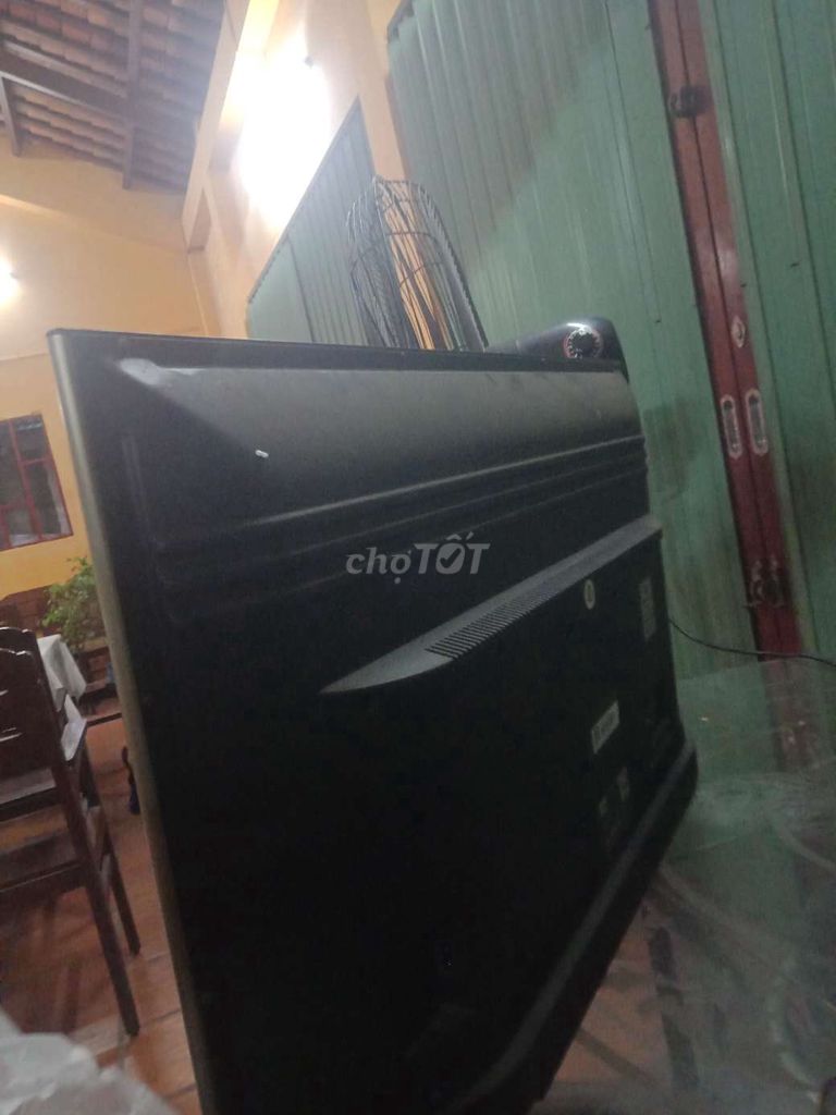 Tivi TCL Đen. Mua bán Tivi, Âm thanh tại Quận 3 Tp Hồ Chí Minh được đăng bởi Tân hình 1