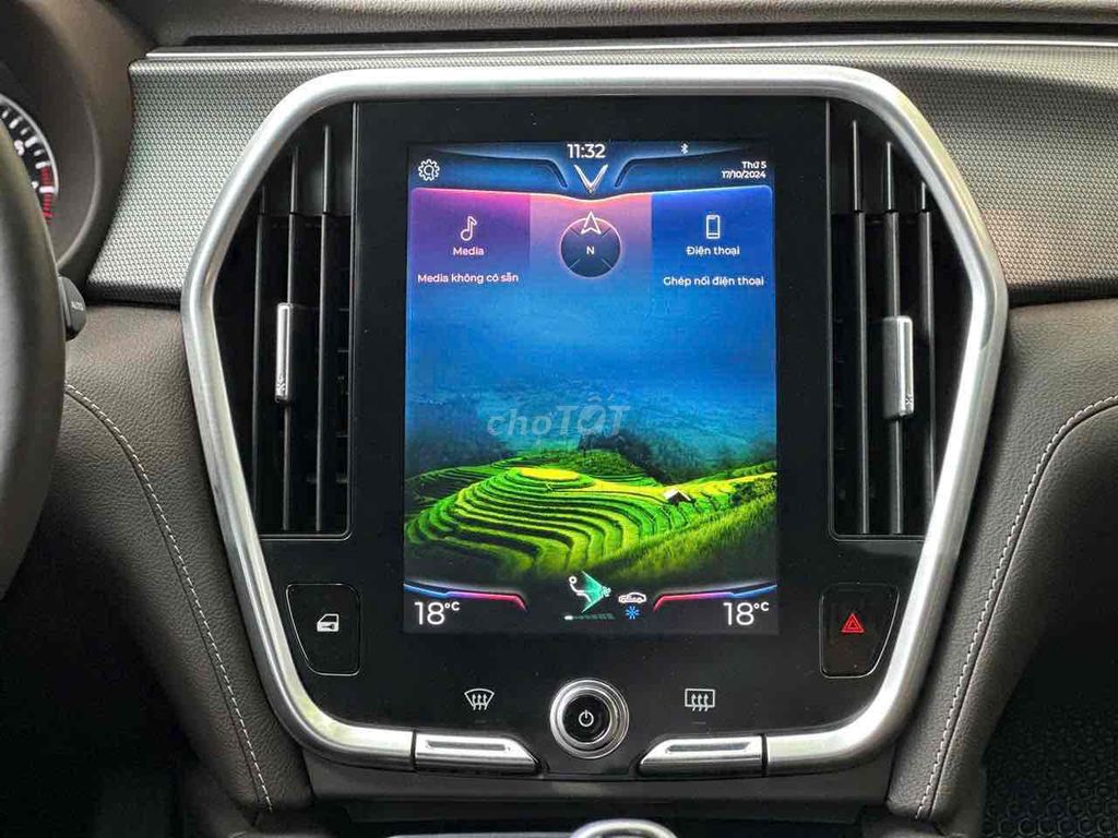 VinFast Lux A2.0 2021 2.0 AT - 41000 km. Mua bán Ô tô tại Quận Bắc Từ Liêm Hà Nội được đăng bởi Phạm Bá Hướng hình 6