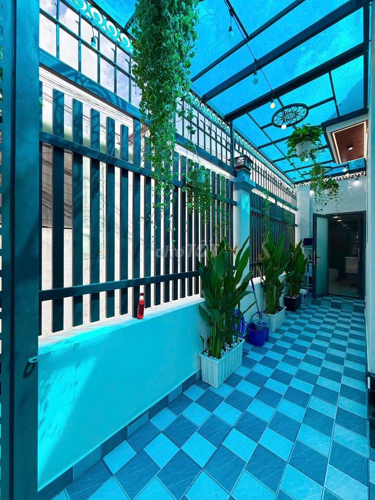 Chủ Gửi: Căn biệt thự mái thái mặt tiền đường thới tam thôn 14 Tphcm