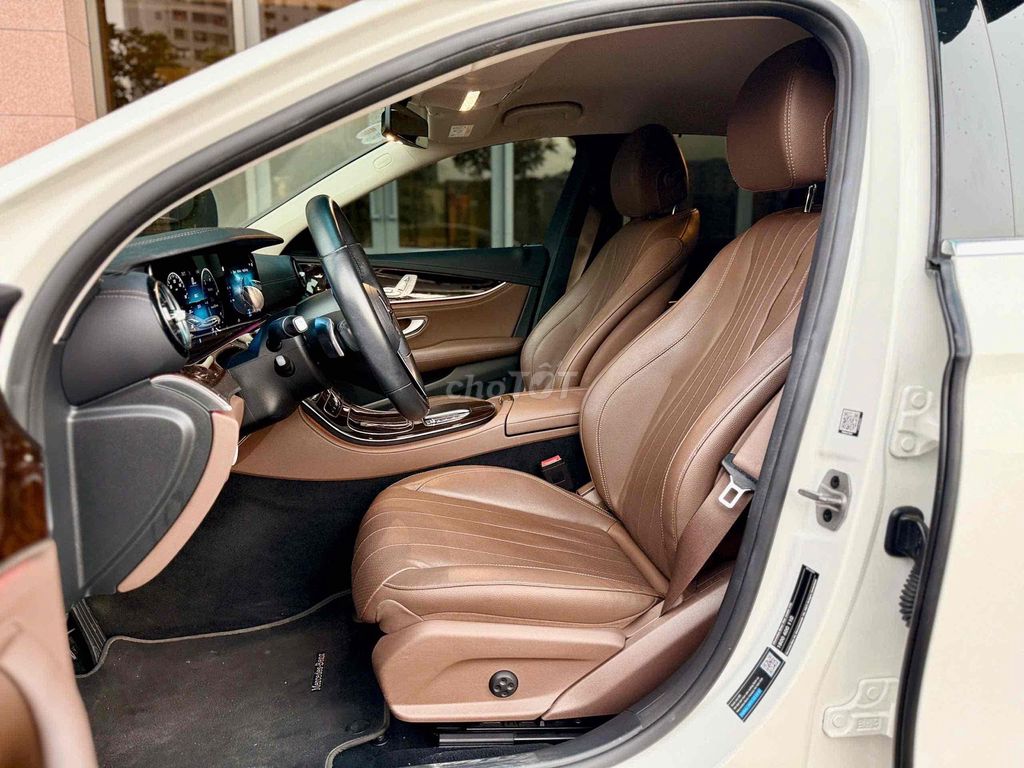 Mercedes Benz E200 Exclusive 2022 bản V1. Mua bán Ô tô tại Quận 7 Tp Hồ Chí Minh được đăng bởi Thế Giới Xe Đức Sài Gòn hình 6