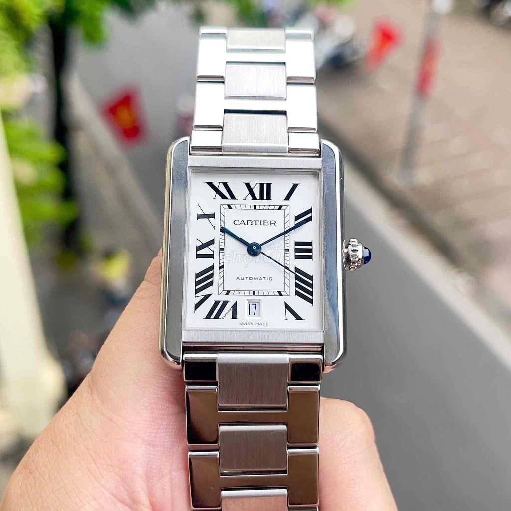 Cartier Tank Solo XL W5200028 size 31mm x 40.85mm. Mua bán Đồng hồ tại Quận Hoàng Mai Hà Nội được đăng bởi Anh Tuấn hình 1