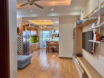 Аренда · 3 комн. · 100 м² · Quận 11, ул. Nguyễn Thị Nhỏ